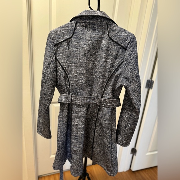 Guess jacket - Picture 2 of 2